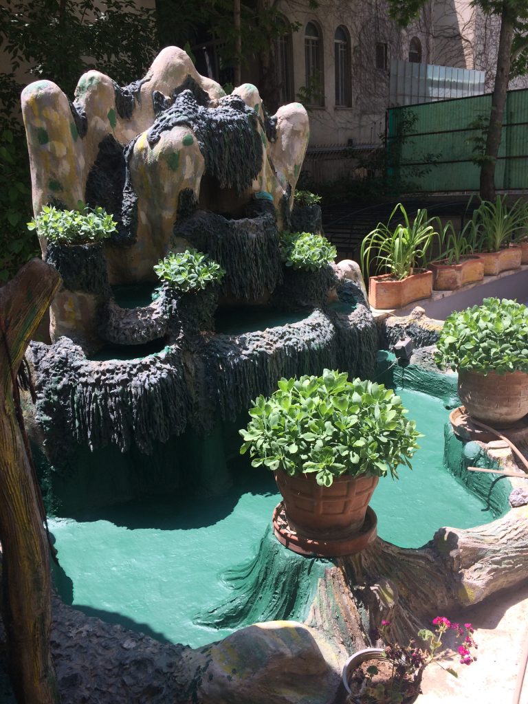 عایقکاری گلخانه، روف‌گاردن، باغچه و گلدان (سیمانی – فلزی کوره ای و سفالی)